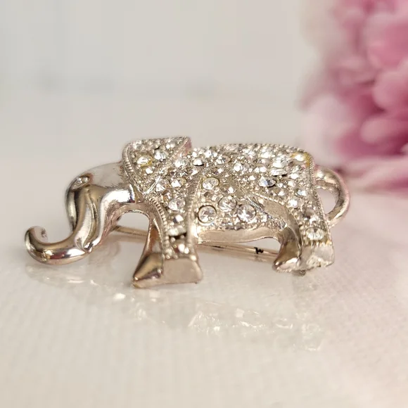 Rhinestone Covered Elephant Pin - Picture 4 of 8